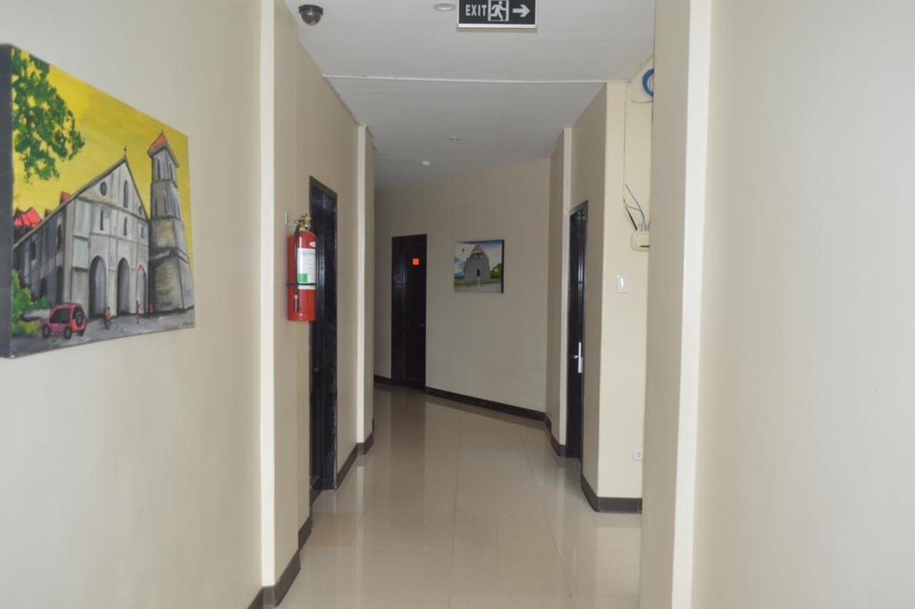 Arabelle Suites Tagbilaran Extérieur photo