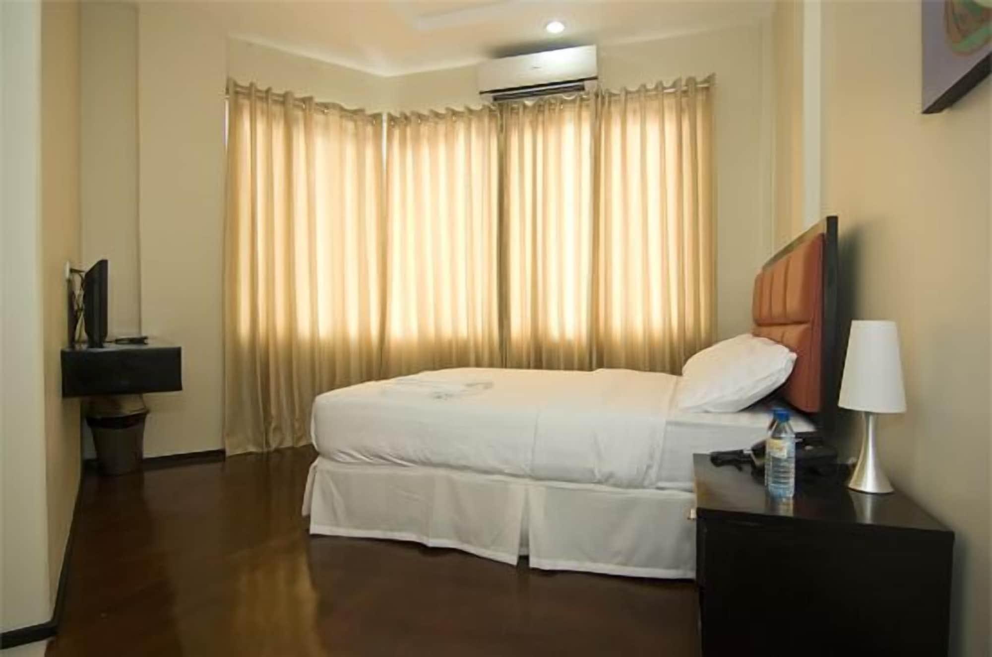 Arabelle Suites Tagbilaran Extérieur photo