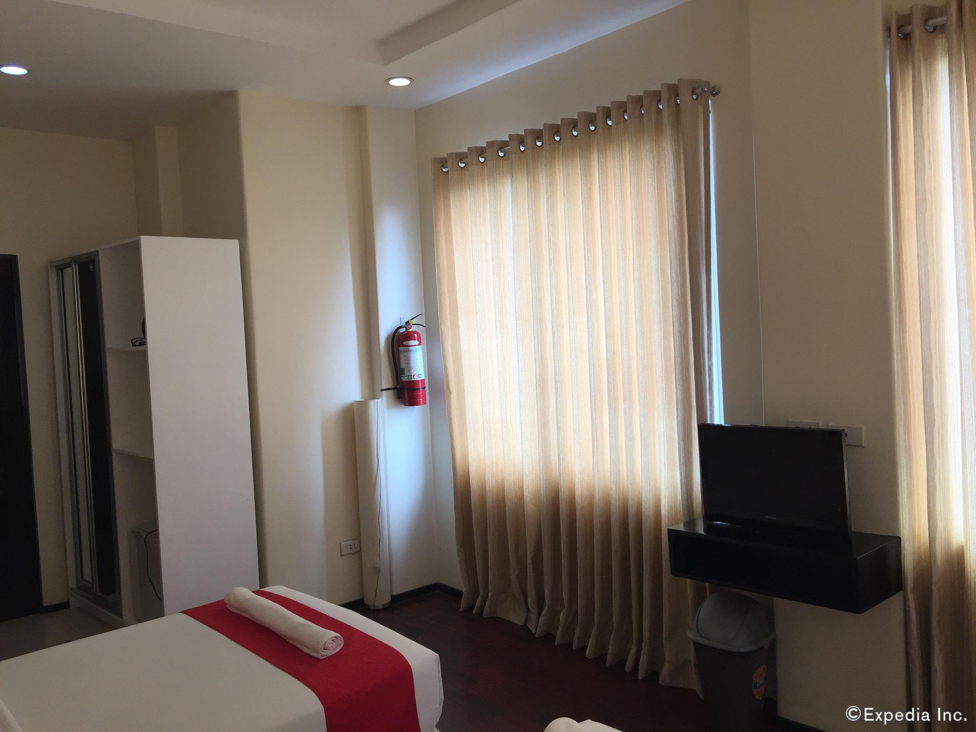 Arabelle Suites Tagbilaran Extérieur photo