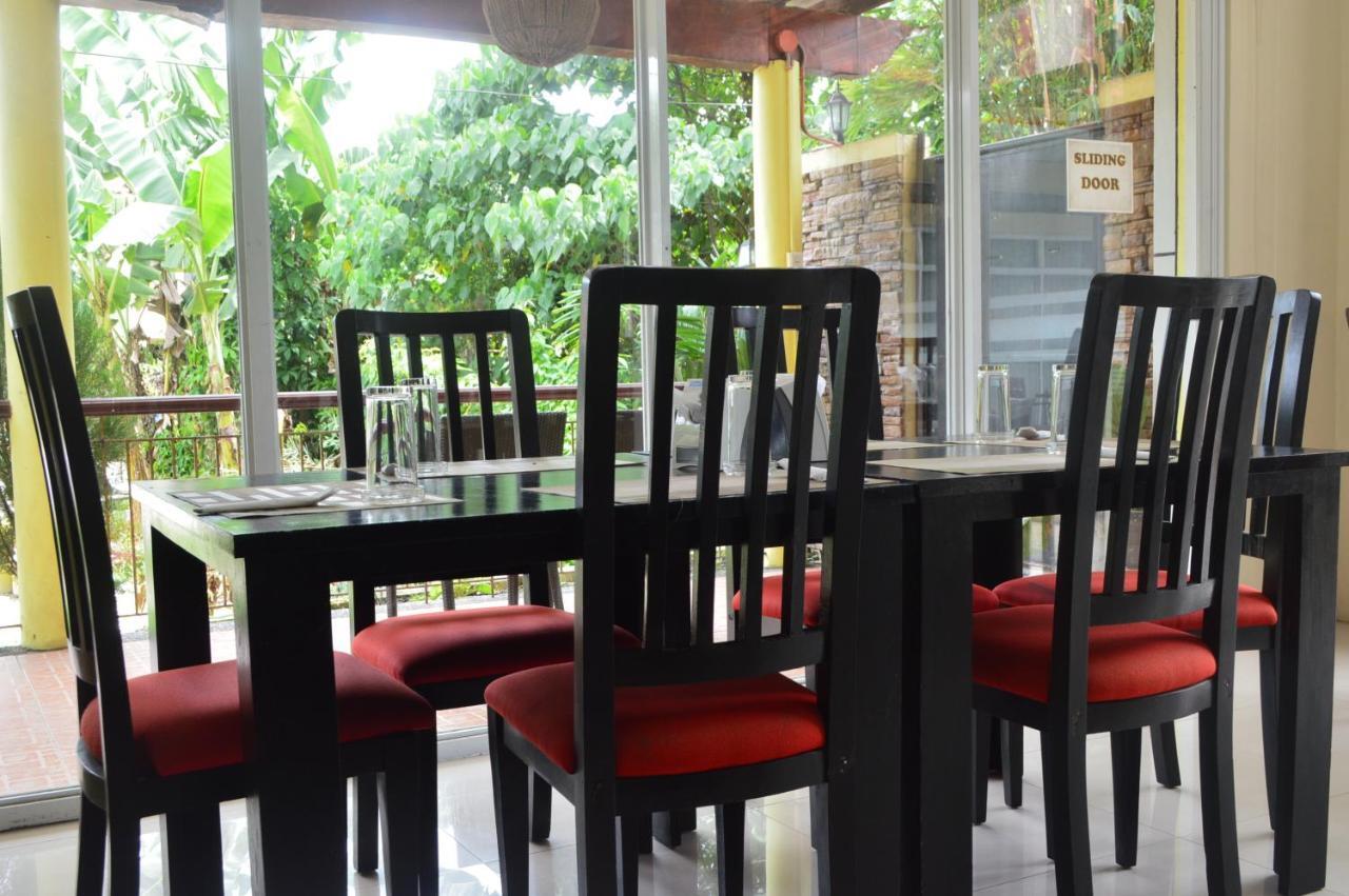 Arabelle Suites Tagbilaran Extérieur photo